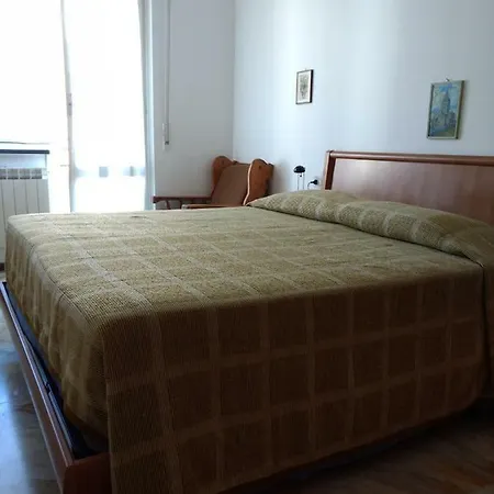 Da U Guss A 50 Metri Dalla Spiaggia Comodo Cinque Terre Apartment Chiavari